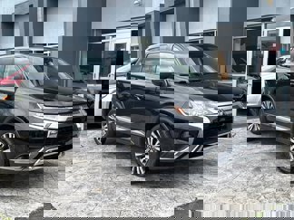 Used 2020 Mitsubishi Outlander ES image 1