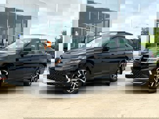 New 2025 Volkswagen Jetta SE image 1