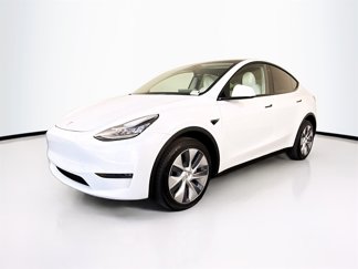 Used 2023 Tesla Model Y Long Range image 1