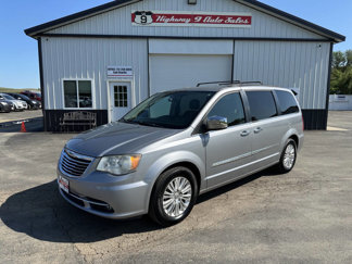 Used 2013 Chrysler Town & Country Touring-L w/ Premium Group image 1