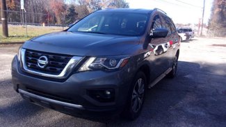Used 2017 Nissan Pathfinder SL image 1