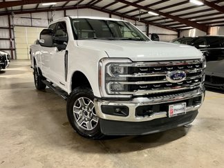 Used 2024 Ford F250 Lariat image 1