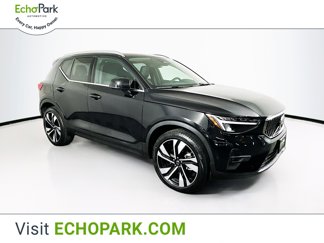 Used 2025 Volvo XC40 B5 Plus video 1