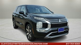 New 2025 Mitsubishi Outlander SE image 1