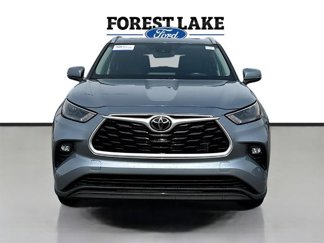 Used 2022 Toyota Highlander XLE image 1