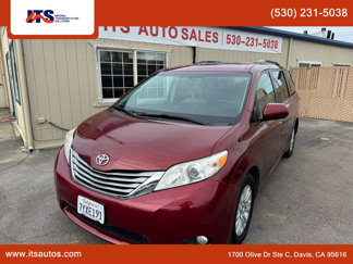 Used 2017 Toyota Sienna XLE Premium image 1