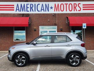 Used 2023 Hyundai Venue SEL image 1