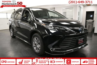 Certified 2024 Toyota Sienna XLE image 1
