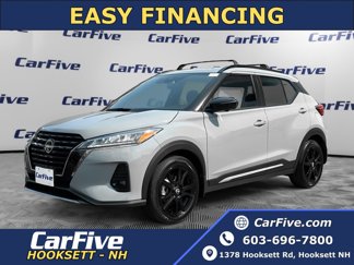 Used 2024 Nissan Kicks SR image 1