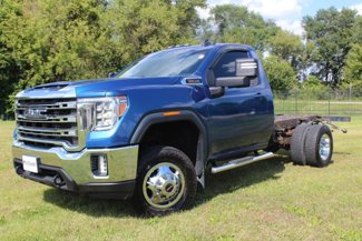 Used 2022 GMC Sierra 3500 SLE w/ SLE Convenience Package image 1
