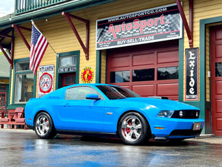Used 2010 Ford Mustang GT image 1