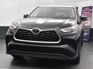 Used 2023 Toyota Highlander L image 1