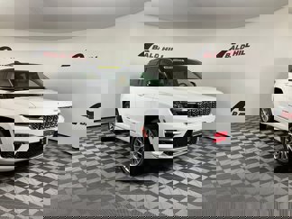 New 2025 Jeep Grand Cherokee Summit image 1