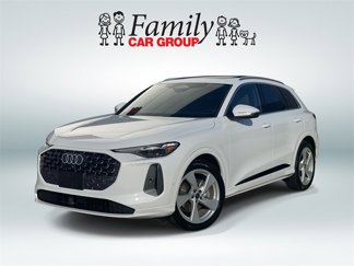 New 2025 Audi Q5 Prestige image 1