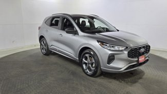Used 2023 Ford Escape ST-Line image 1