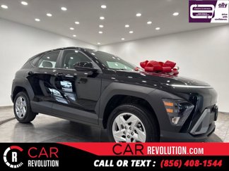 Used 2024 Hyundai Kona SE image 1