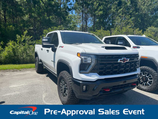 Used 2024 Chevrolet Silverado 2500 ZR2 w/ Technology Package image 1