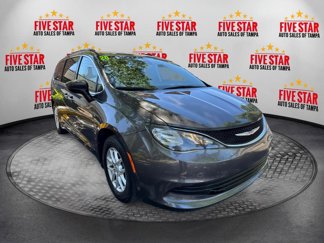 Used 2020 Chrysler Voyager Lxi image 1