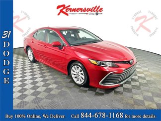 Used 2023 Toyota Camry LE image 1