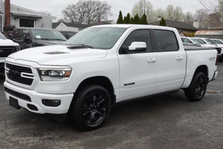 Used 2024 RAM 1500 4x4 Crew Cab image 1