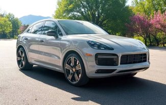 Used 2021 Porsche Cayenne Turbo image 1