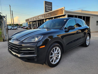 Used 2024 Porsche Cayenne image 1