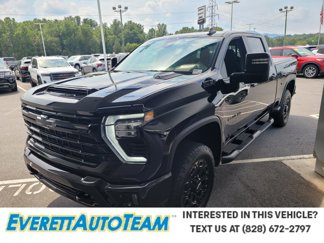 Used 2024 Chevrolet Silverado 2500 LT w/ Midnight Edition video 1