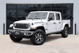 Used 2025 Jeep Gladiator Sport image 1