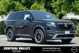 New 2025 Nissan Pathfinder Rock Creek image 1