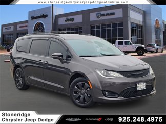 Used 2020 Chrysler Pacifica Limited w/ Advanced Safetytec Group image 1