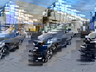 Certified 2022 Volvo XC60 B5 Momentum w/ Advanced Package image 1
