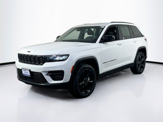 Used 2023 Jeep Grand Cherokee Altitude image 1