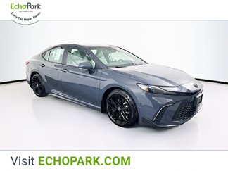 Used 2025 Toyota Camry SE video 1