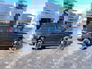 New 2025 Jeep Grand Cherokee L Altitude image 1