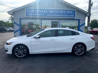 Used 2022 Chevrolet Malibu LT image 1