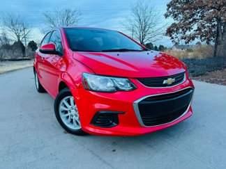 Used 2020 Chevrolet Sonic LT w/ Convenience Package image 1