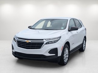 Used 2022 Chevrolet Equinox LS w/ LPO, Cargo Package image 1