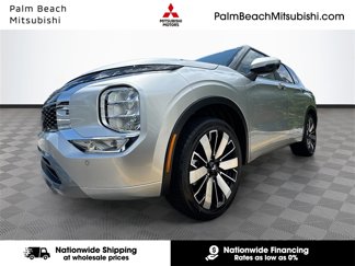 New 2025 Mitsubishi Outlander SEL image 1