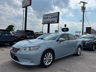 Used 2013 Lexus ES 300h image 1