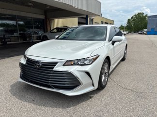 Used 2022 Toyota Avalon XLE image 1