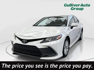 Used 2024 Toyota Camry LE image 1