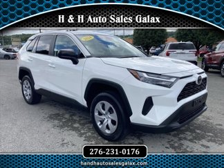 Used 2024 Toyota RAV4 LE video 1
