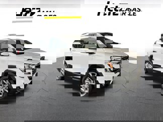 Used 2024 GMC Terrain SLT image 1
