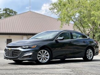 Used 2021 Chevrolet Malibu LT image 1