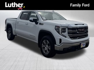 Used 2024 GMC Sierra 1500 SLT image 1