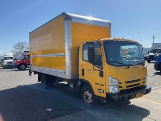 Used 2018 Isuzu NPR image 1