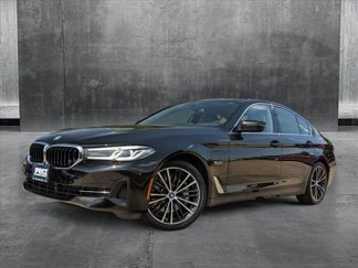 Used 2023 BMW 530e xDrive image 1
