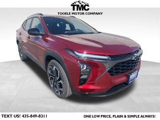 New 2025 Chevrolet Trax RS w/ Sunroof Package image 1
