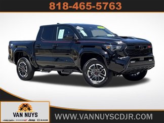 Used 2025 Toyota Tacoma TRD Sport image 1