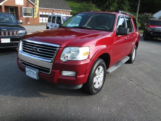 Used 2010 Ford Explorer XLT image 1